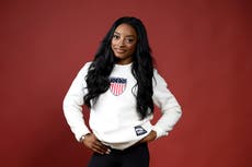 La madre biológica de Simone Biles habla sobre la adopción de la gimnasta