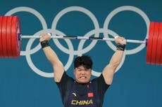 Liu Huanhua le da a China su cuarto oro en la halterofilia de los Juegos Olímpicos