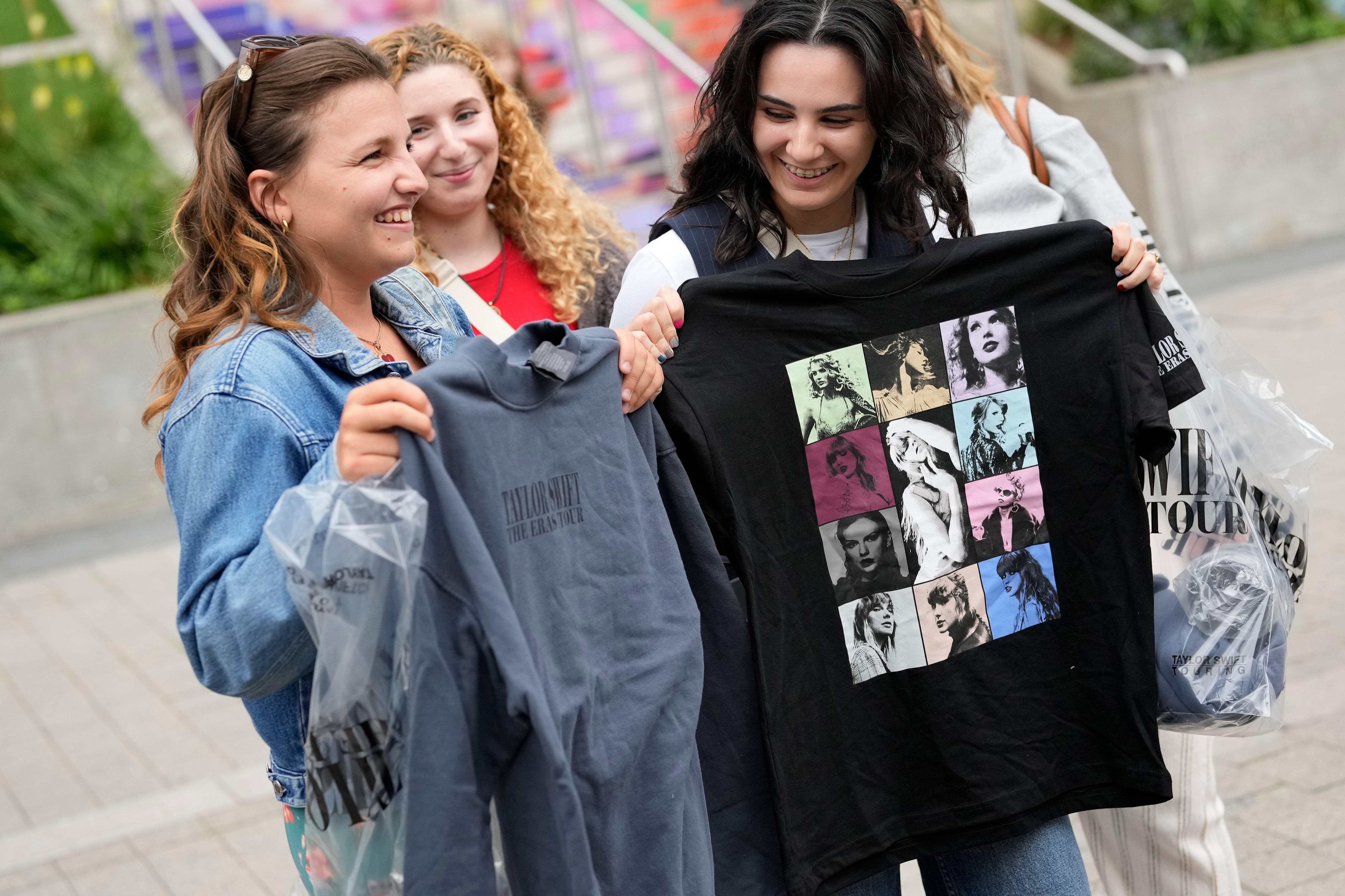 GRAN BRETAÑA-TAYLOR SWIFT