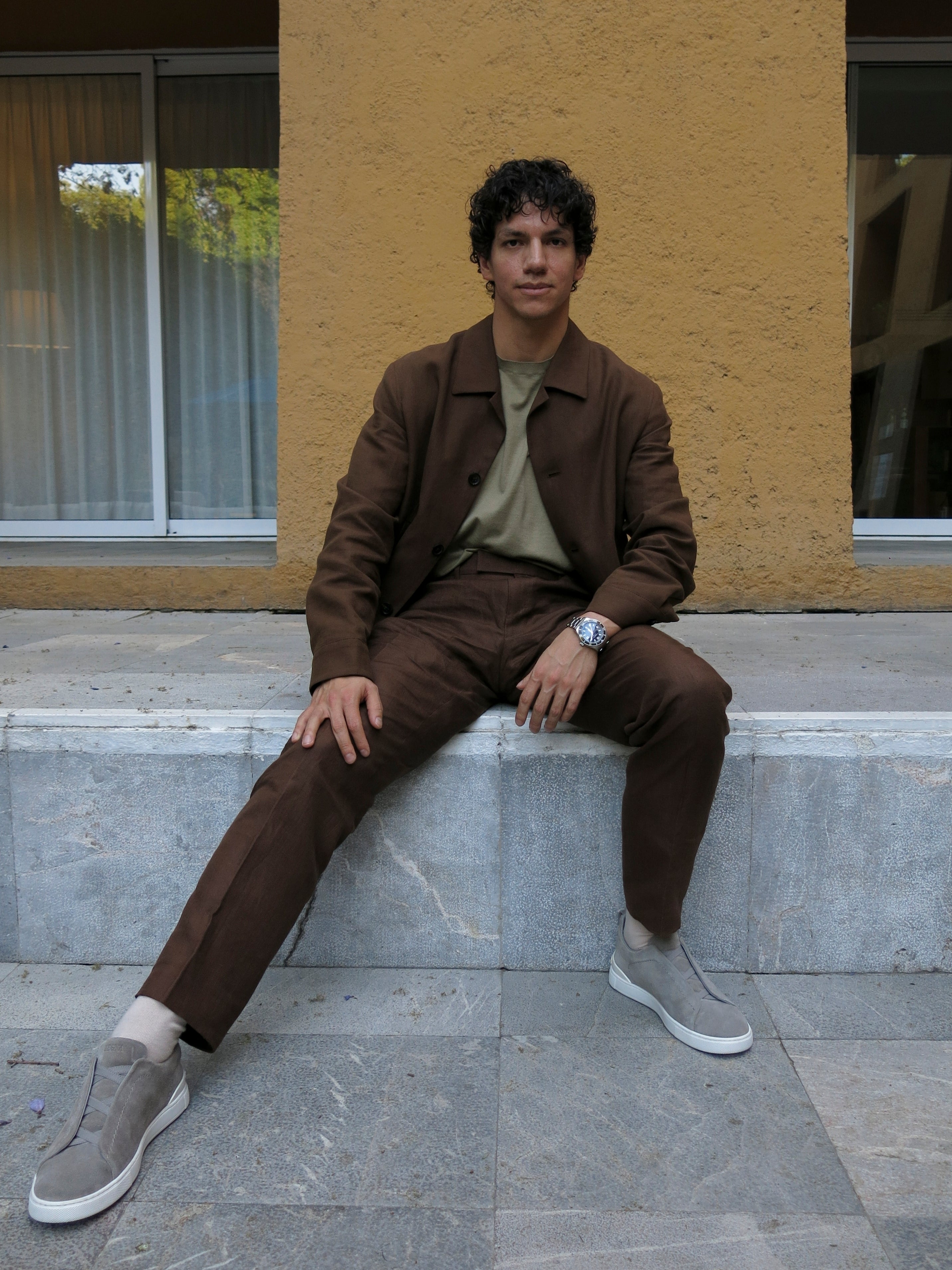 DESPERTARES-ISAAC HERNÁNDEZ