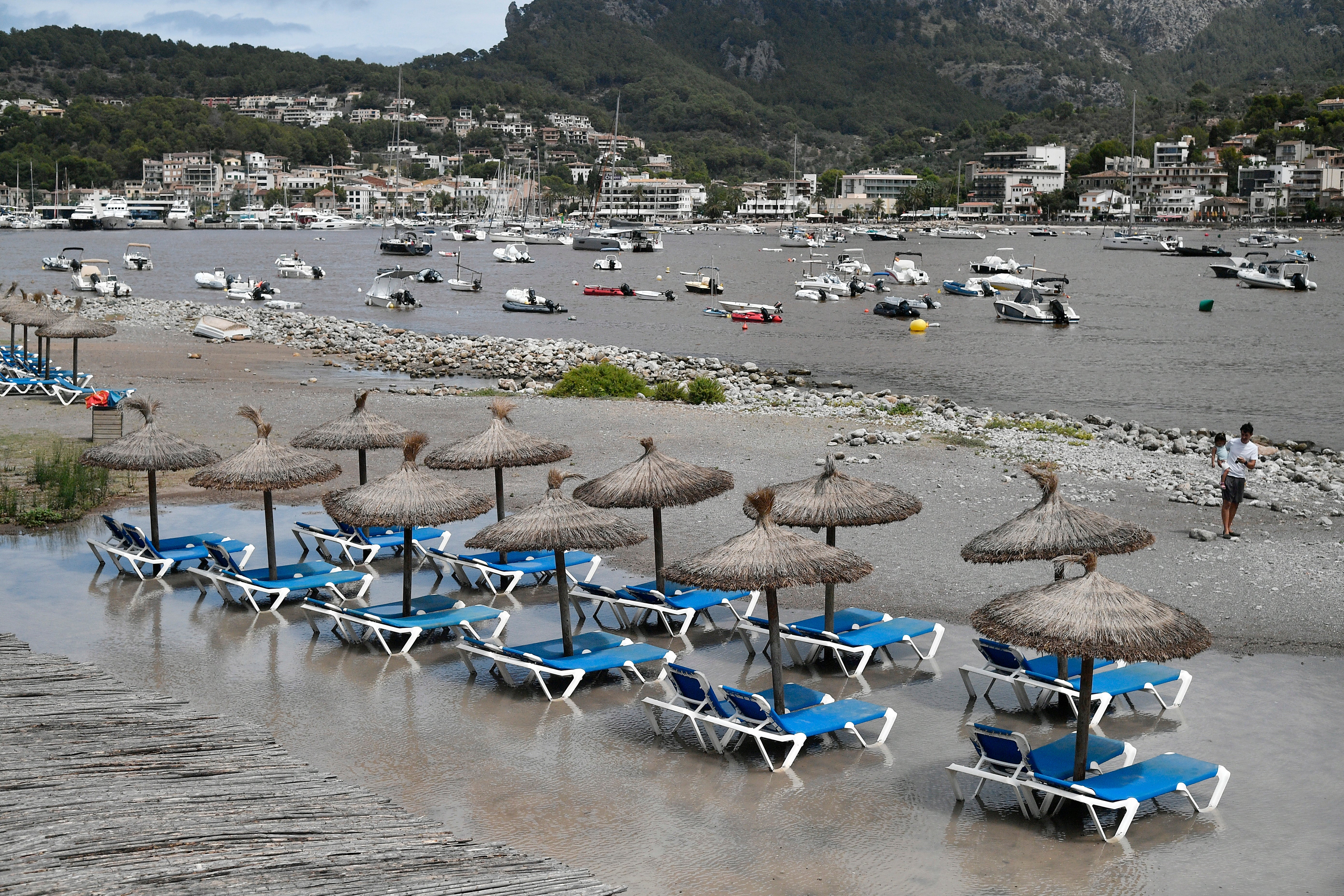 Imagen de una playa inundada en Sóller, en la isla de Mallorca, Islas Baleares, España, el 15 de agosto de 2024