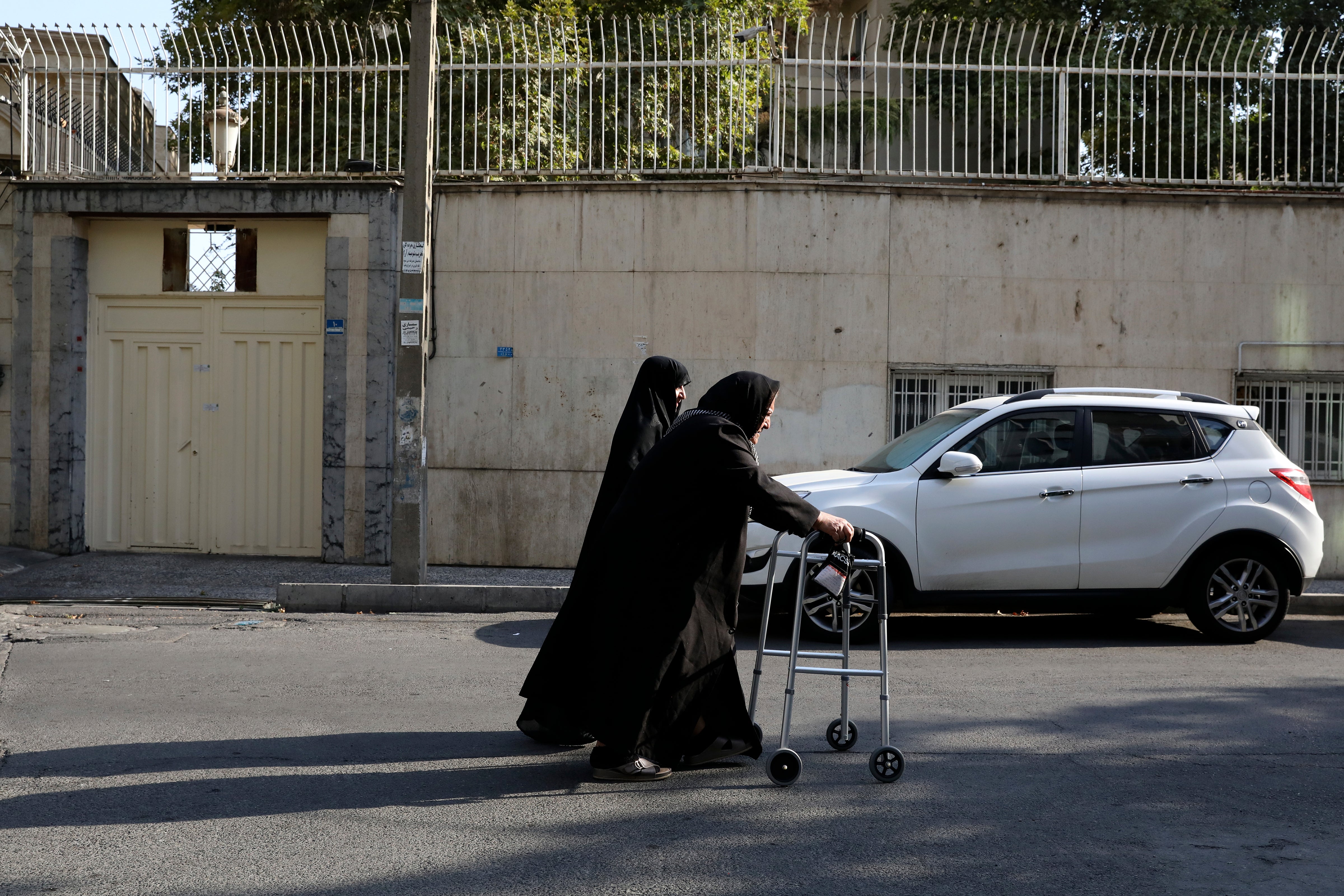 IRÁN-ALEMANIA-ESCUELAS