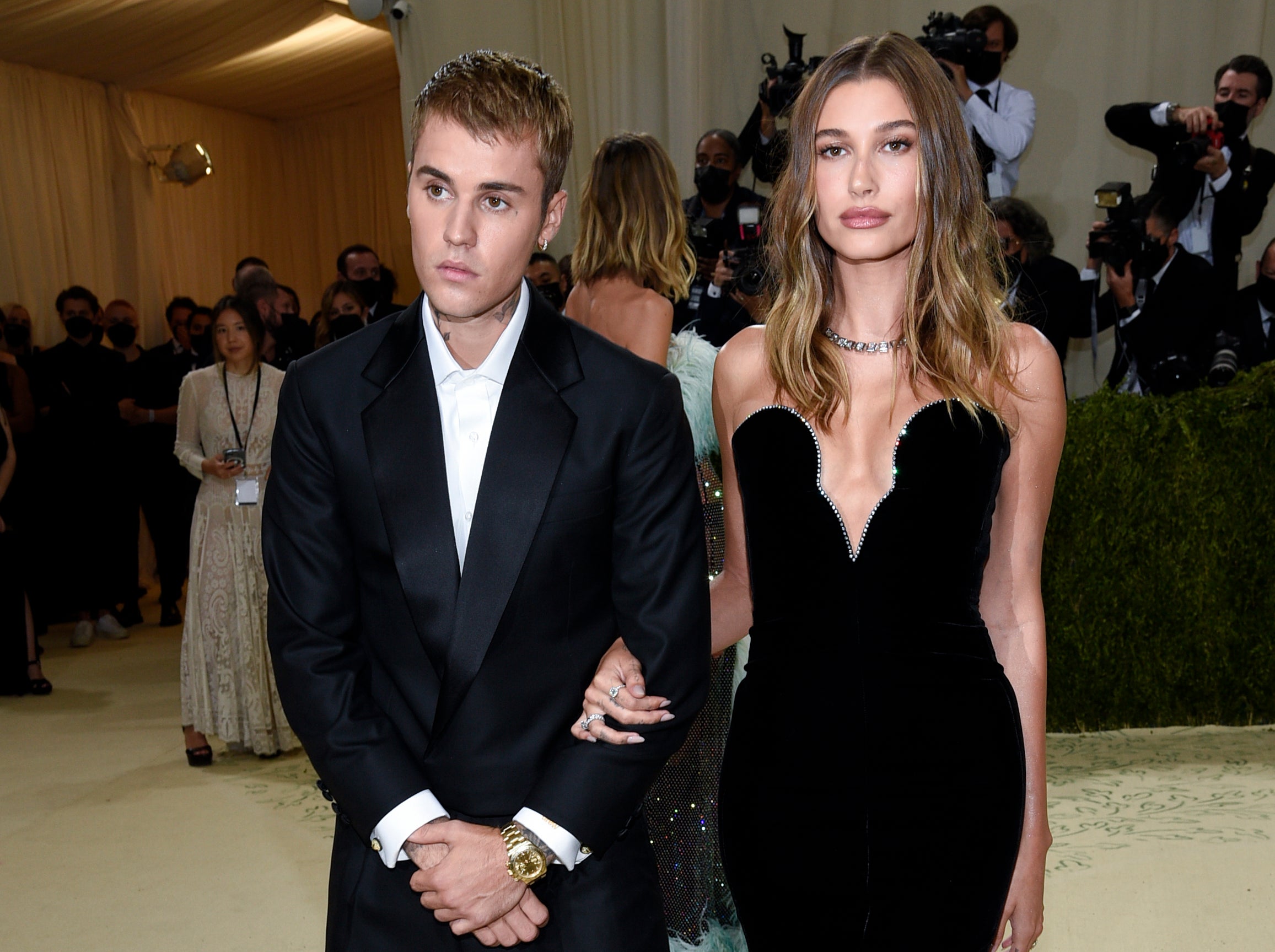 Justin Y Hailey Bieber Dan La Bienvenida A Un Bebé, Jack Blues ...