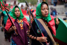 Miles de indígenas del suroeste de Colombia presionan al gobierno por violencia y disputa de tierras