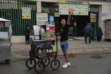 Venta de café en calles de Perú se convierte en camino para salir adelante de 3 hermanos venezolanos