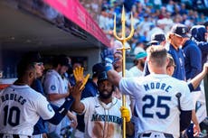 HR's de Robles, Rodríguez y Arozarena llevan a Castillo y Marineros a vencer 6-2 a Rays