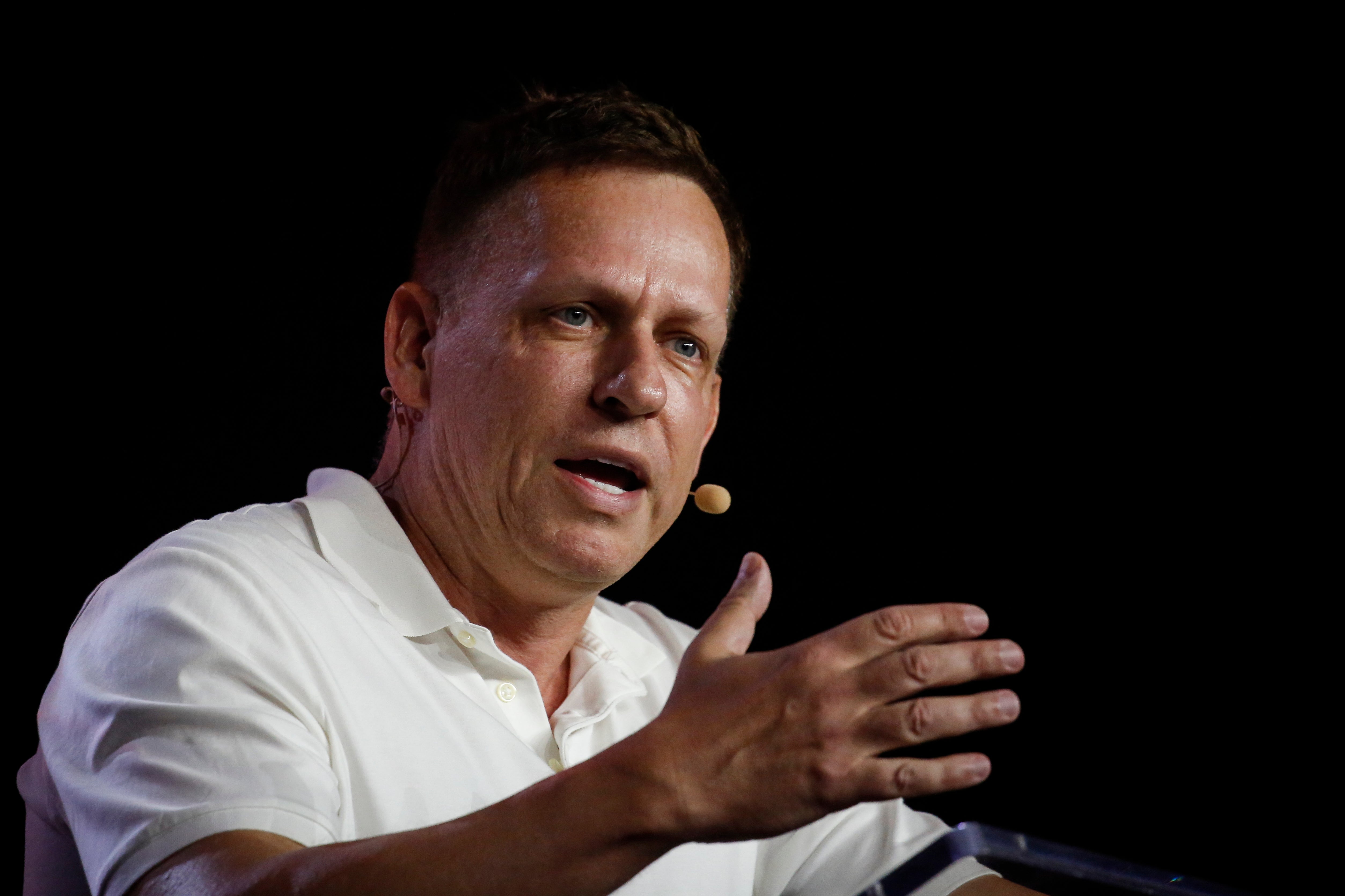 Mangione publicó en sus redes sociales un video del multimillonario de Silicon Valley, Peter Thiel