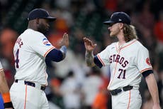 Astros aprovechan 2 errores en el 8vo inning para anotar 4 carreras y vencer 6-3 a Reales