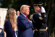 Trump emite comunicado de familias de militares caídos que defiende visita a cementerio de Arlington