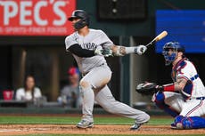 Stanton suma 25 jonrones por 10ma vez y Cole sale con calambres en triunfo de Yankees sobre Rangers