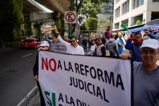 Manifestantes bloquean accesos al Congreso mexicano ante inminente votación de la reforma judicial