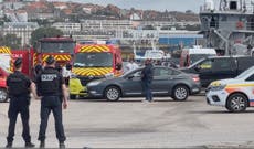 Barco con decenas de migrantes naufraga en Canal de la Mancha frente a Francia; hay 12 muertos