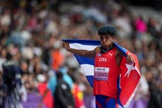 Cubano Cervantes repite como campeón paralímpico en salto largo