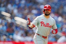 Schwarber empata récord de Soriano en las mayores y Filis vencen 4-2 a Azulejos