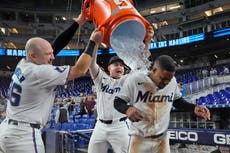 Sencillo remolcador de Edwards en la décima lleva a triunfo 4-3 de Marlins ante Nacionales