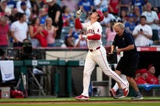Con jonrón de Moniak, Angelinos aplastan 10-1 a Dodgers, líderes de las Grandes Ligas