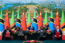 Xi Jinping ofrece más ayuda a líderes africanos mientras China desafía liderazgo mundial de EEUU