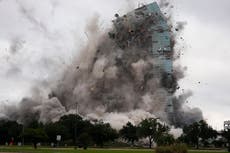 Demuelen edificio de 22 niveles en Luisiana dañado por huracanes