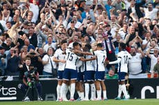 Aficionados irlandeses abuchean a Rice y Grealish durante encuentro ante Inglaterra