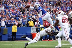 Allen lanza 2 pases de TD y corre para otros 2 en remontada de Bills 34-28 sobre Cardinals