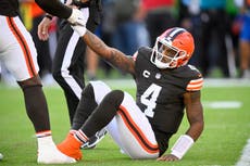 El flojo desempeño Watson en juego inaugural pone en duda su rendimiento con los Browns