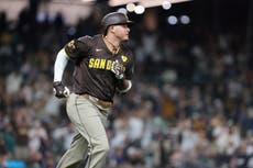 Machado es ya el máximo jonronero en la historia de los Padres, que vencen 7-3 a los Marineros