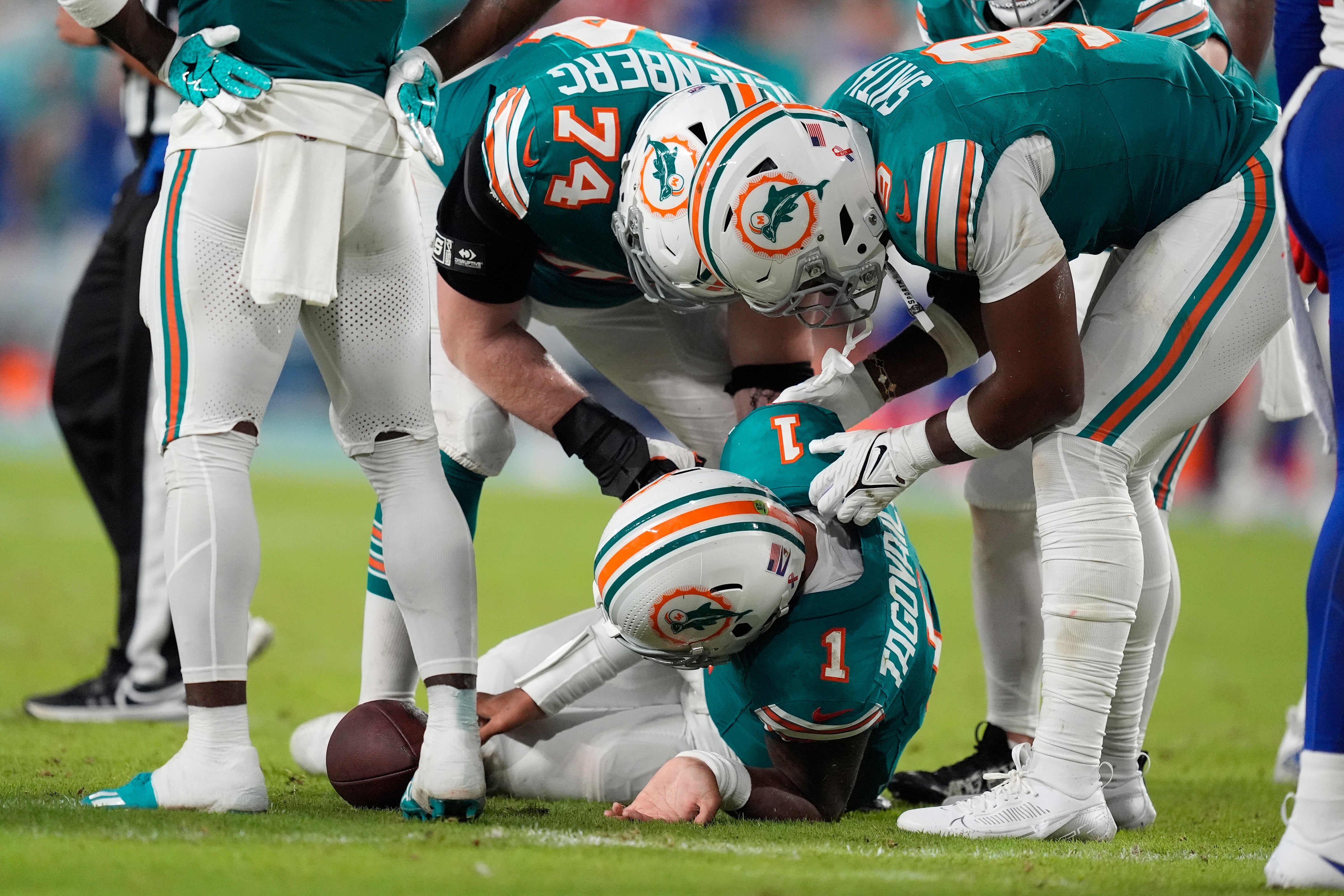 DOLPHINS-TAGOVAILOA-REACCIONES