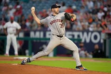 Verlander consigue 1er triunfo desde mayo y Astros vencen 5-3 a Angelinos