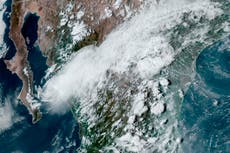 La tormenta tropical Ileana se debilita a depresión sobre el oeste de México