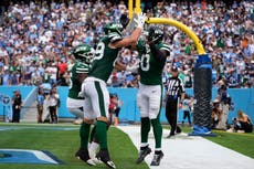 Allen, el jugador más joven de NFL, anota 2 TD’s para ayudar a Jets a vencer 24-17 a Titans