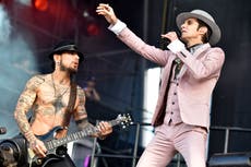 Jane’s Addiction cancela su gira tras pelea entre Perry Farrell y Dave Navarro