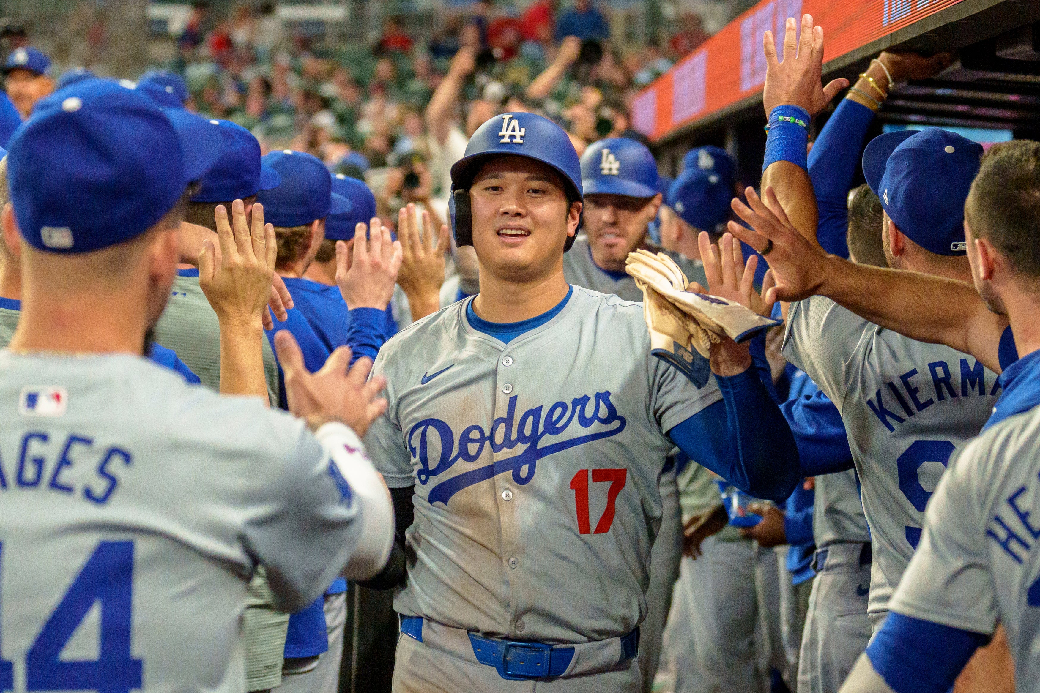 DODGERS-BRAVOS