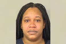 Florida: mujer golpea a una niña por equivocarse al hacer la tarea