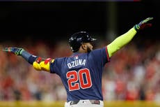 Ozuna batea jonrón, Urshela remolca 3 carreras y Bravos doblegan 7-1 a Rojos