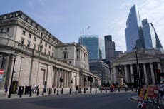 Banco de Inglaterra mantiene su principal tasa de interés en 5% tras recorte de la Fed