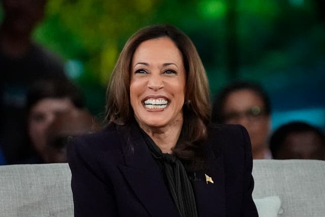 <p>La candidata presidencial demócrata Kamala Harris se une a Oprah Winfrey en el evento Oprah’s Unite for America Live Streaming el jueves 19 de septiembre de 2024 en Farmington Hills, Mich</p>