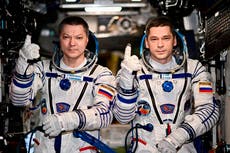 Dos astronautas rusos baten el récord de estancia más larga en la Estación Espacial Internacional