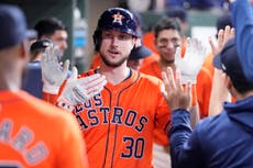 Tucker, Bregman y Meyers contribuyen con vuelacercas a victoria de Astros, 9-7 ante Angelinos