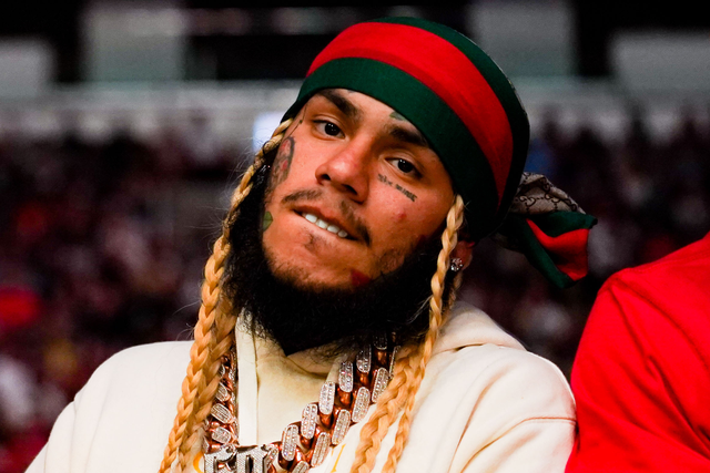 <p>La casa de Tekashi 6ix9ine fue invadida el domingo por la noche</p>