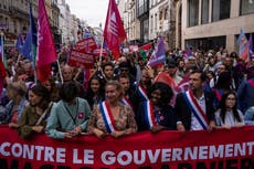 Francia anuncia nuevo gobierno de centroderecha, más de dos meses después de elecciones