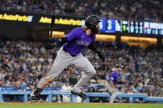 HR de McMahon da victoria 6-3 a Rockies sobre Dodgers, líderes de la Oeste de la Nacional