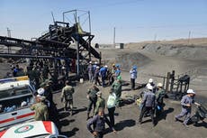 Irán dice que mineros atrapados tras una explosión han muerto y eleva a 49 la cifra de fallecidos