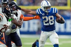 Colts corren para 3 TD y su defensiva con trabajos frena para vencer 21-16 a Bears