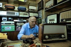 Detective estadounidense Johnny Dollar vuelve a la radio de Irán