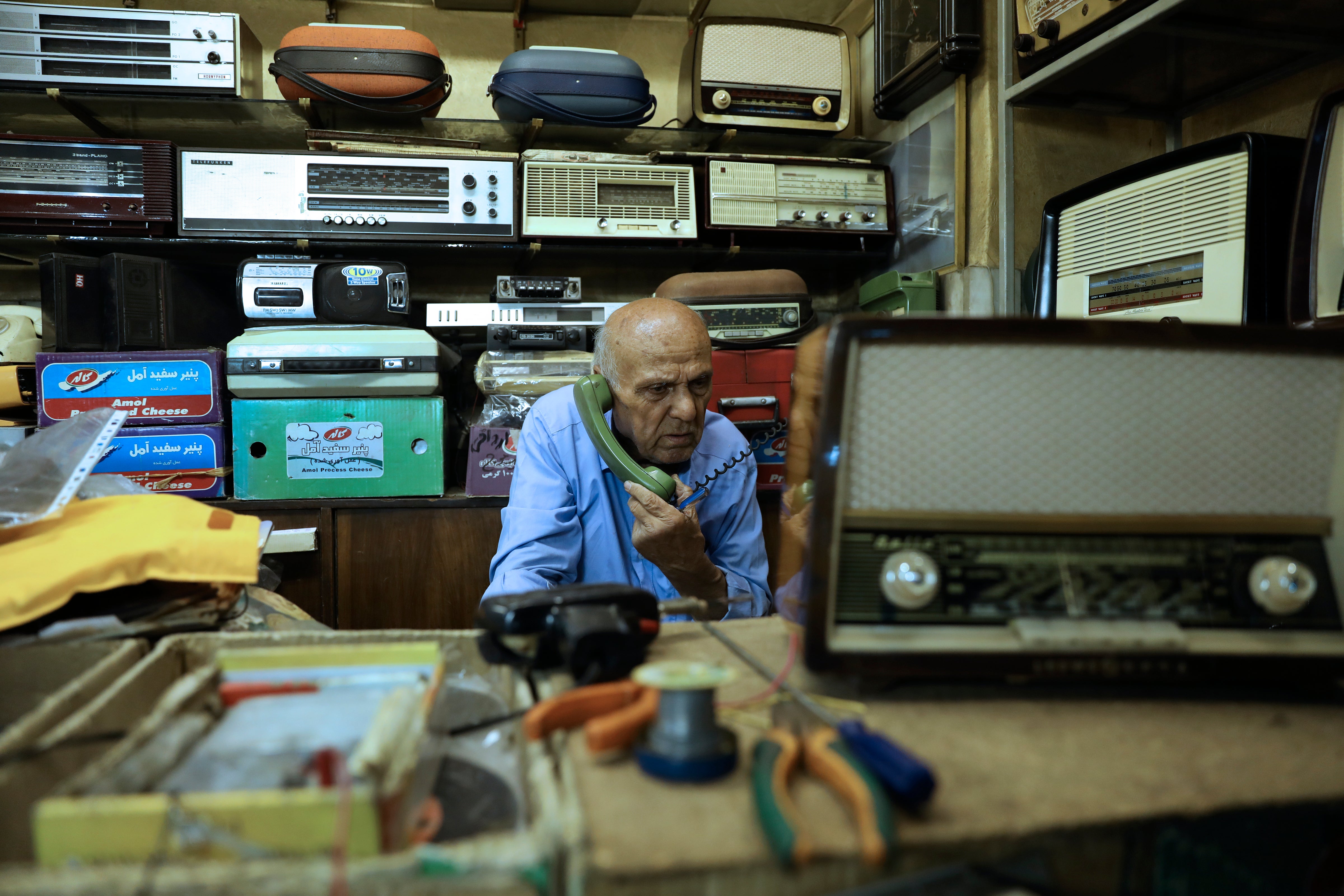 YOURS TRULY JOHNNY DOLLAR