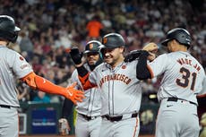 Gigantes conectan 5 jonrones y apabullan 11-0 a Diamondbacks