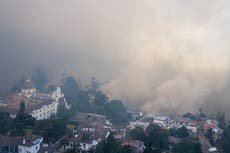 Ecuador: incendio que puso en alerta a barrios residenciales de Quito sigue activo pero controlado