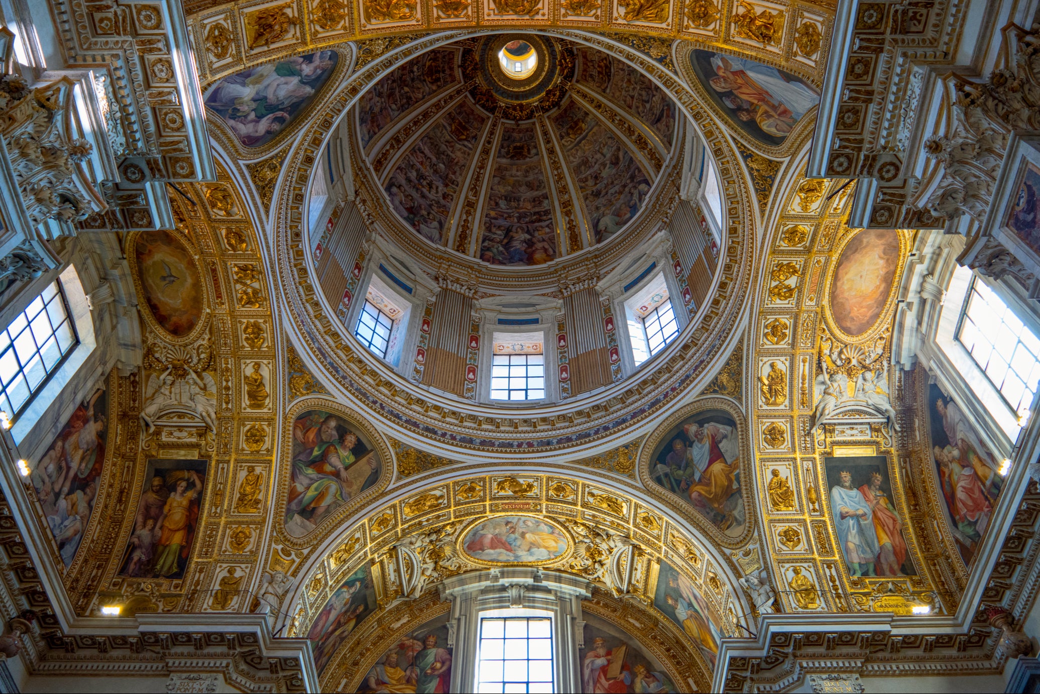 Interior de la Capilla Sixtina, donde se celebrará el cónclave papal