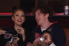Ariana Grande y Ethan Slater se habrían separado “discretamente” hace meses