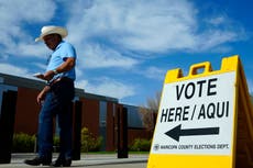 Hasta 218.000 personas se registraron para votar en Arizona sin confirmar su nacionalidad